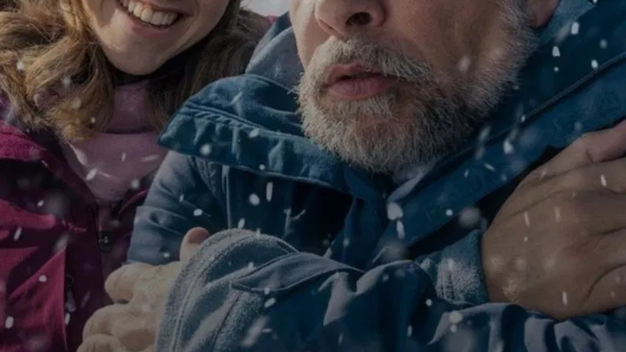 فيلم Almost Family 2025 مترجم