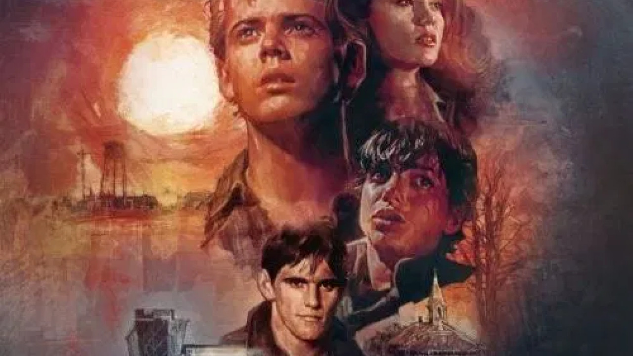فيلم The Outsiders 1983 مترجم